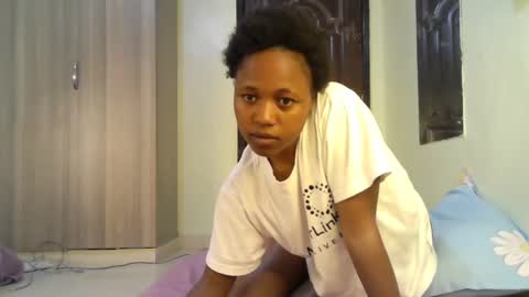 Snapshot of sexy_ariana_2 chatting on 01-18-25, 02:23 Ariana online show from 01-18-25, 02:23