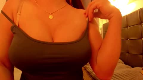 Snapshot of sexy_asian_sandy chatting on 03-20-26, 08:19 sandy online show from 03-20-26, 08:19