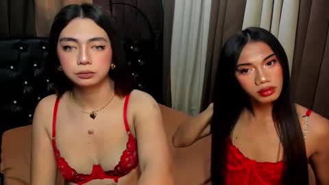 ATASHA AND ASHLEY online show from 03-26-26, 10:10