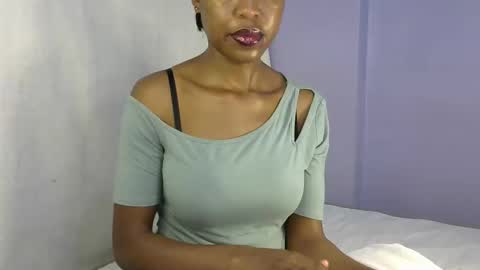 kiki online show from 11-02-25, 03:31