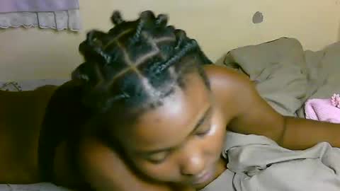 Snapshot of sexy_banice chatting on 06-14-26, 06:43 sexy_banice online show from 06-14-26, 06:43