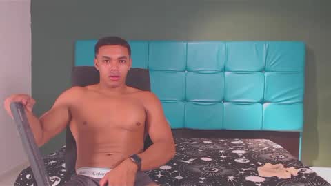 Snapshot of sexy_bigcock01 chatting on 01-29-25, 12:13 sexy_bigcock01 online show from 01-29-25, 12:13