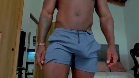 Snapshot of sexy_blackman chatting on 07-11-26, 05:15 sexy blackman online show from 07-11-26, 05:15