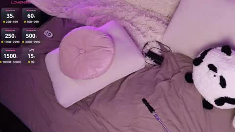 Snapshot of sexy_blonde_doll chatting on 02-20-25, 10:59 Lina online show from 02-20-25, 10:59