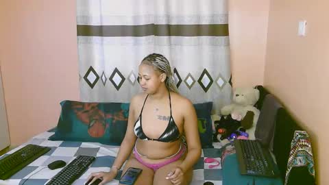 sexy_bluegirl online show from 12-15-25, 12:20