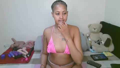 Snapshot of sexy_bluegirl chatting on 05-05-26, 10:23 sexy_bluegirl online show from 05-05-26, 10:23
