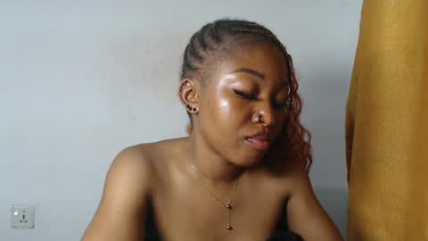 sexy_bluey247 online show from 06-28-26, 05:08