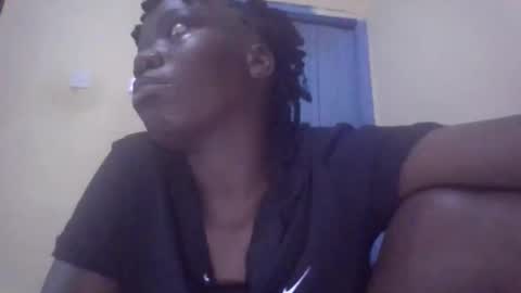 sexy_butty01 online show from 03-16-26, 06:34