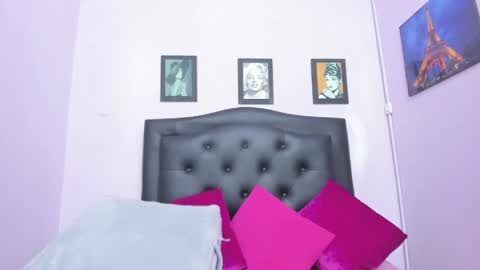 Snapshot of sexy_candy18x chatting on 05-16-26, 12:40 sexy_candy18x online show from 05-16-26, 12:40
