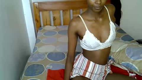 Snapshot of sexy_charliee chatting on 02-06-26, 11:46 sexy_charliee online show from 02-06-26, 11:46