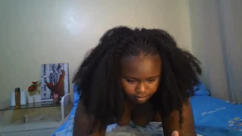 Snapshot of sexy_corn chatting on 05-23-26, 07:13 Connie online show from 05-23-26, 07:13