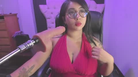 Snapshot of sexy_cristall chatting on 07-21-26, 07:16 C R I S T A L online show from 07-21-26, 07:16