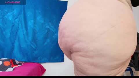 karla           instagram  online show from 12-15-25, 04:11