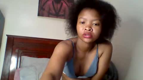 Snapshot of sexy_dianaa chatting on 04-30-26, 09:04 sexy_dianaa online show from 04-30-26, 09:04