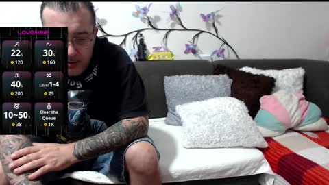 Sexy Ginuin Couple online show from 03-24-26, 09:03