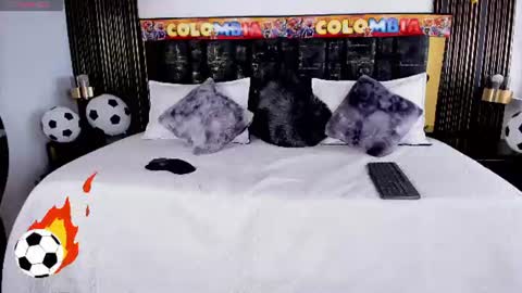 Snapshot of sexy_hot_milf_ chatting on 06-17-26, 08:54 Dafne online show from 06-17-26, 08:54