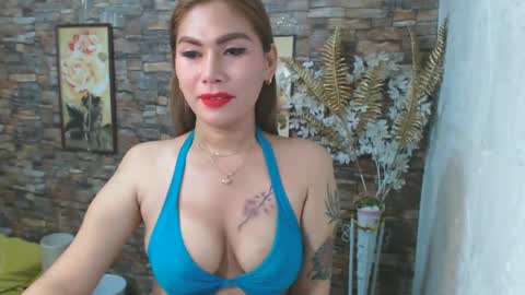 Snapshot of sexy_hotizzy chatting on 01-11-25, 10:51 izzy hot28 online show from 01-11-25, 10:51