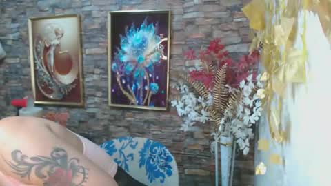 Snapshot of sexy_hotizzy chatting on 03-10-25, 11:32 izzy hot28 online show from 03-10-25, 11:32