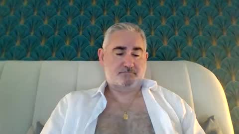 Snapshot of sexy_italiandaddy chatting on 06-08-26, 05:52 Antonio online show from 06-08-26, 05:52