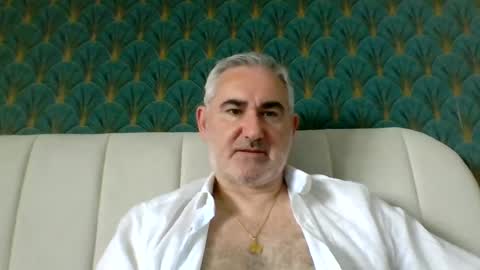 Snapshot of sexy_italiandaddy chatting on 06-20-26, 01:58 Antonio online show from 06-20-26, 01:58