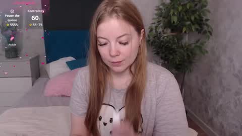 Jennifer online show from 12-17-25, 03:56