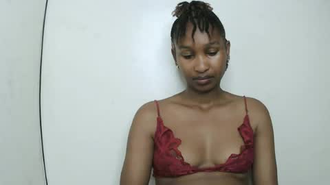 Snapshot of sexy_joyline chatting on 06-14-26, 02:30 joy online show from 06-14-26, 02:30