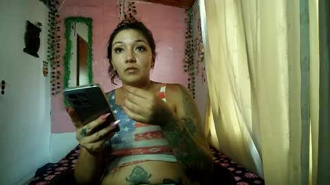 Snapshot of sexy_lolas chatting on 04-21-26, 10:01 sexy lolas online show from 04-21-26, 10:01
