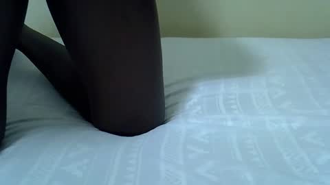 Snapshot of sexy_loner07 chatting on 11-20-25, 02:23 Loner online show from 11-20-25, 02:23