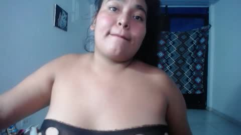 Snapshot of sexy_love_15 chatting on 10-31-25, 04:57 SIRENA LOVE online show from 10-31-25, 04:57