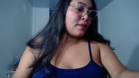 Snapshot of sexy_love_15 chatting on 12-16-25, 05:34 SIRENA LOVE online show from 12-16-25, 05:34