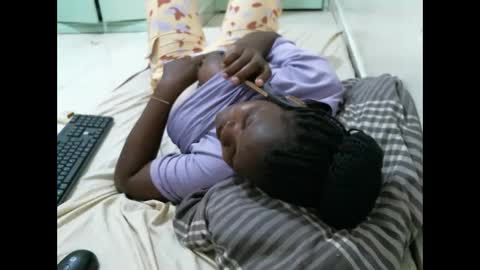 sexy_lunah online show from 02-09-25, 07:41