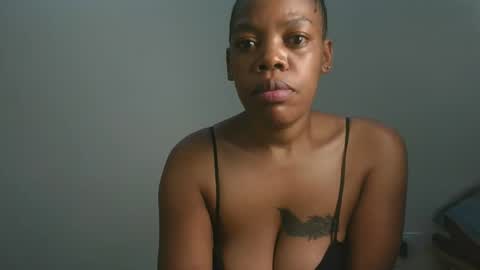 sexy_lyna online show from 01-19-26, 07:45