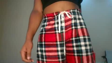 Snapshot of sexy_lyna chatting on 06-24-26, 04:33 sexy_lyna online show from 06-24-26, 04:33