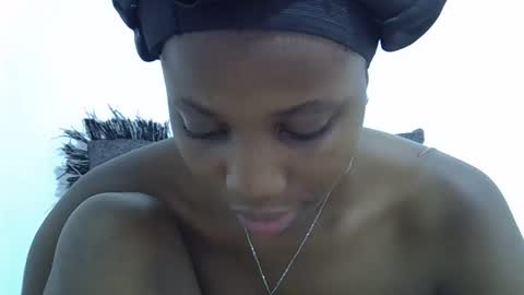 sexy_mayah64 online show from 04-27-26, 10:57