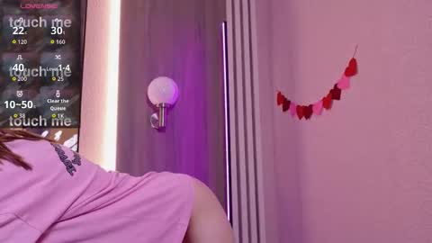 Snapshot of sexy_me_bb chatting on 10-18-25, 12:06 Alison online show from 10-18-25, 12:06