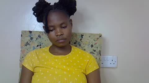 Molyne online show from 03-21-26, 05:23