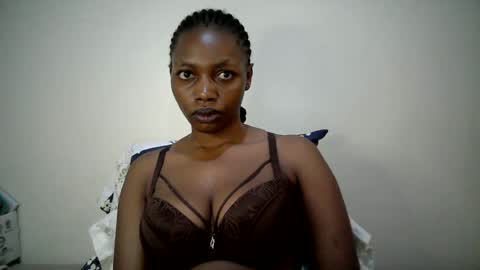 Snapshot of sexy_muna2 chatting on 06-13-26, 08:45 sexy_muna2 online show from 06-13-26, 08:45