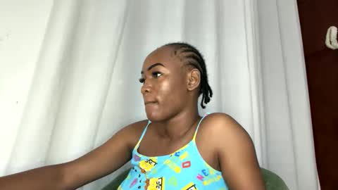 Snapshot of sexy_n_thick chatting on 06-10-26, 02:34 Lyn online show from 06-10-26, 02:34