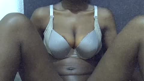sexy_peach4 online show from 06-19-26, 11:52