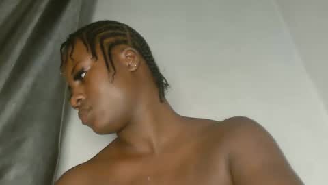 sexy_petitqueen online show from 03-24-26, 03:44