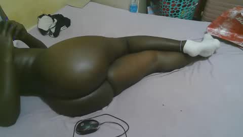 Snapshot of sexy_quincy1 chatting on 03-01-25, 10:53 Sexy Quincy online show from 03-01-25, 10:53