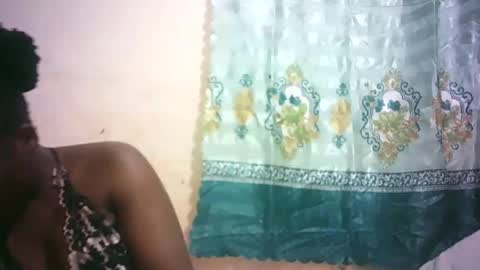 Snapshot of sexy_sandrah chatting on 06-15-26, 06:37 sexy_sandrah online show from 06-15-26, 06:37