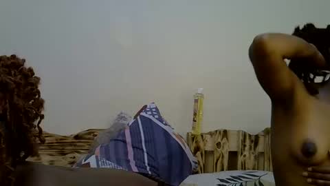 Snapshot of sexy_sasy chatting on 11-04-25, 01:48 sexy_sasy online show from 11-04-25, 01:48