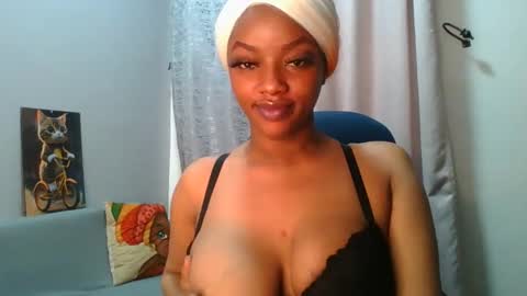 Snapshot of sexy_sweetcandy chatting on 10-09-25, 06:33 sexy sweetcandy online show from 10-09-25, 06:33