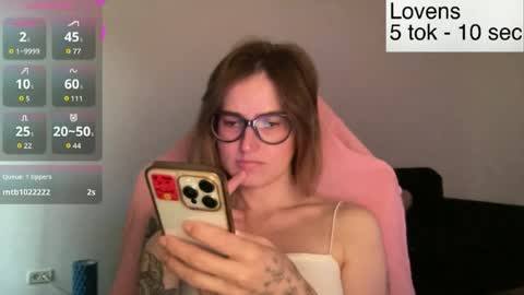 Snapshot of sexy_sweets chatting on 06-19-26, 04:44 Sexy-Sweets online show from 06-19-26, 04:44