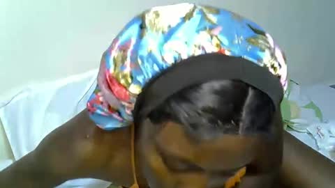 Snapshot of sexy_vennice chatting on 05-18-26, 04:07 sexy_vennice online show from 05-18-26, 04:07
