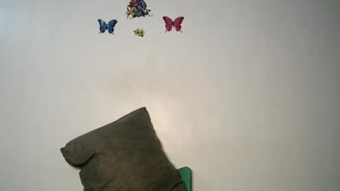 Snapshot of sexy_wetpussyy chatting on 11-22-25, 10:42 Luna online show from 11-22-25, 10:42