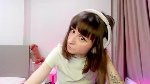 Mandy Green online show from 05-15-26, 06:37
