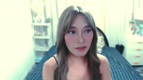 sexy_yllona online show from 04-26-26, 03:04