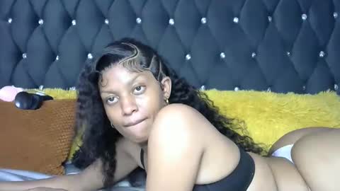 sexy_zainaa online show from 04-17-26, 07:28